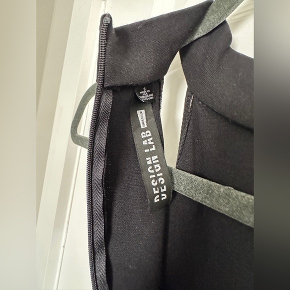 Design Lab One Shoulder Fitted Dress - Picture 8 of 10